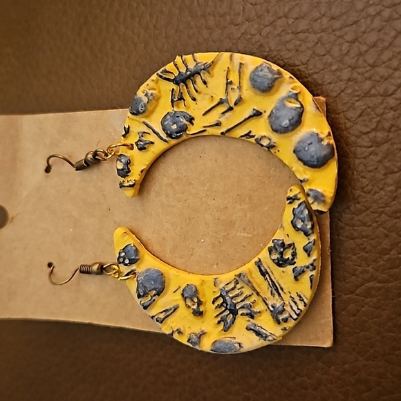 5/$25 HANDMADE Polymer Clay Yellow Crescent Moon Dangle Hook Earrings - Picture 2 of 2